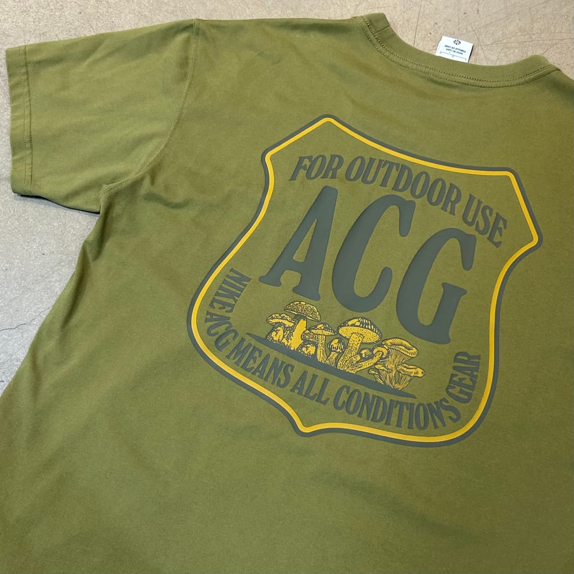 🫶🏻 나이키 ACG 루즈 핏 Green 반팔티 🫶🏻 상품이미지2