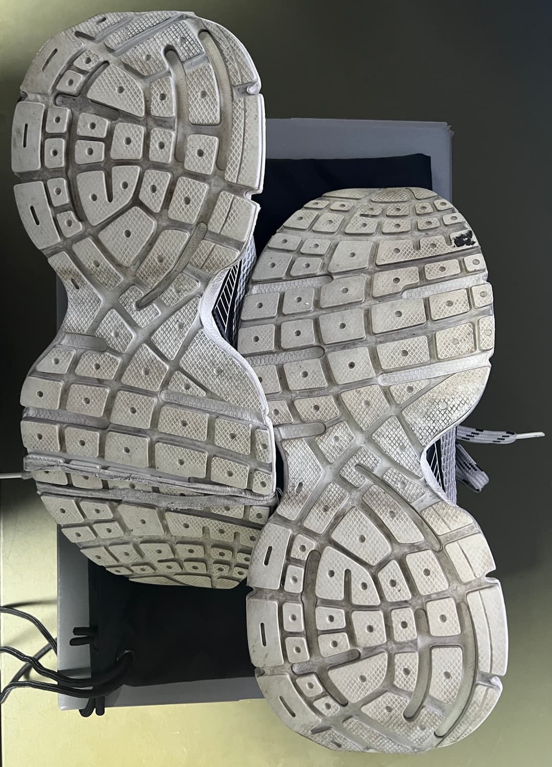 발렌시아가 3xl 스니커즈 화이트 블랙 EU44 상품이미지2