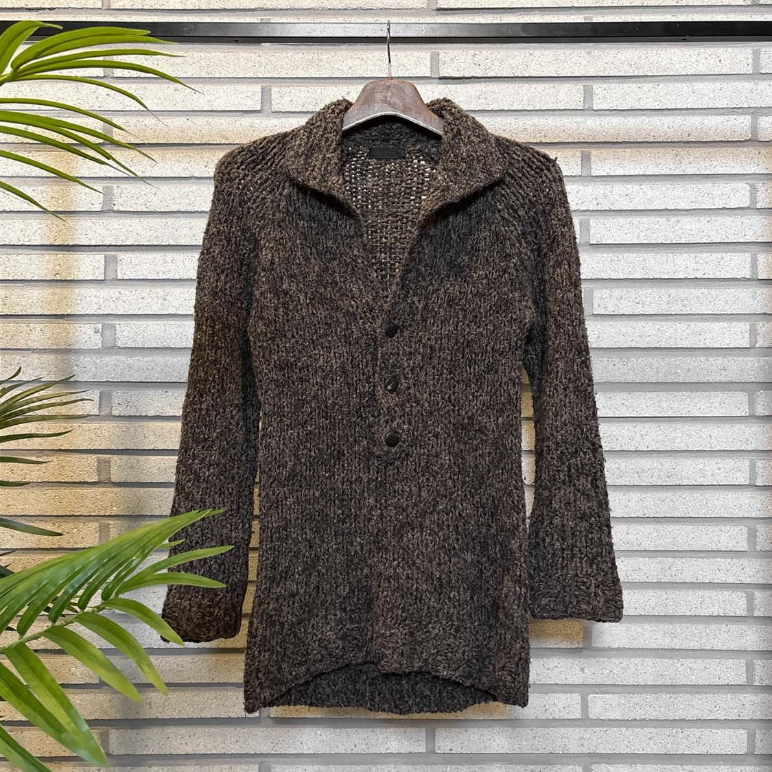 JPN VINTAGE 롱 니트 카라넥 쓰리버튼 디테일 브라운 상품이미지2