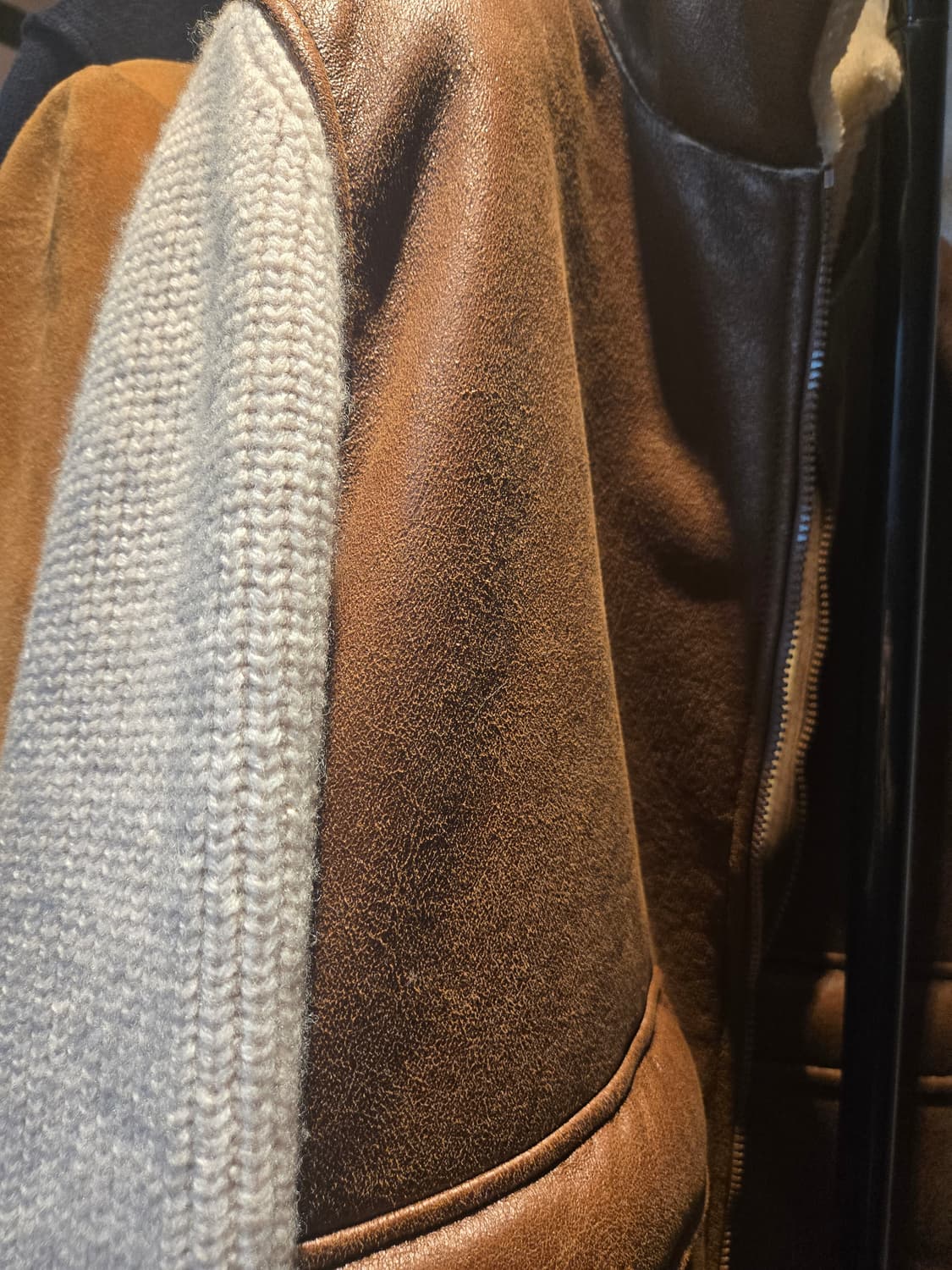 그란싸소 니트 슬리브 가죽 하이브리드 자켓 니트패딩 상품이미지8