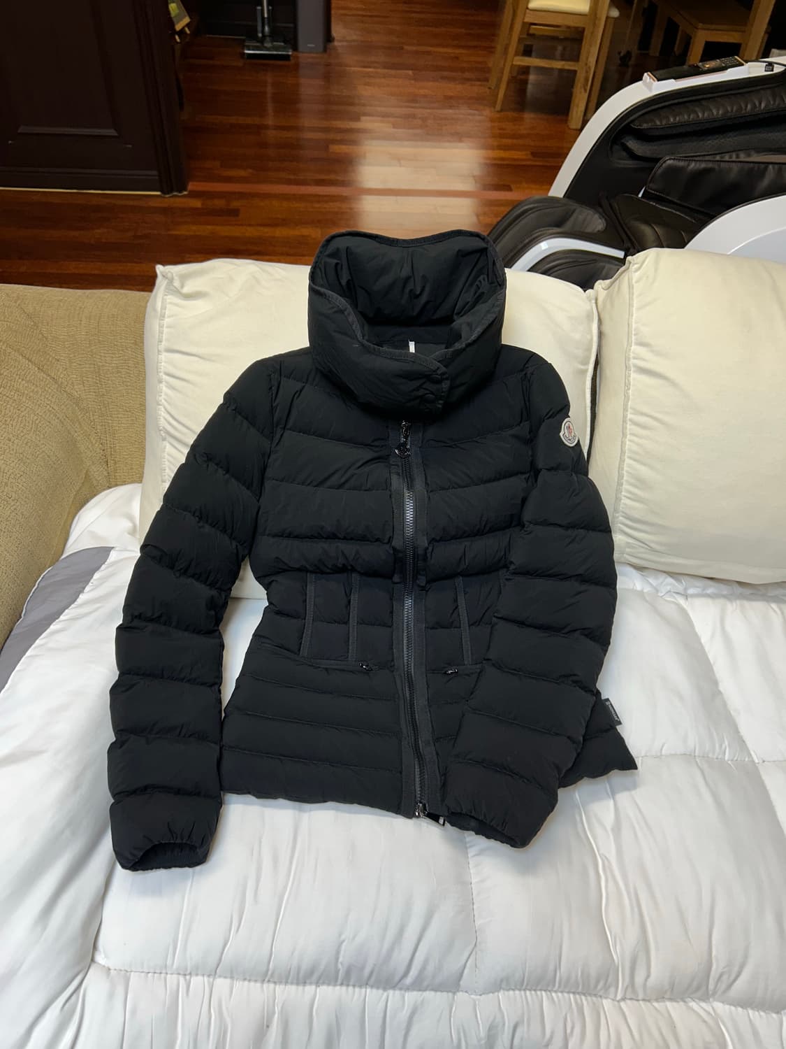 몽클레어 여성 블랙 다운패딩(1/44~55) 상품이미지3