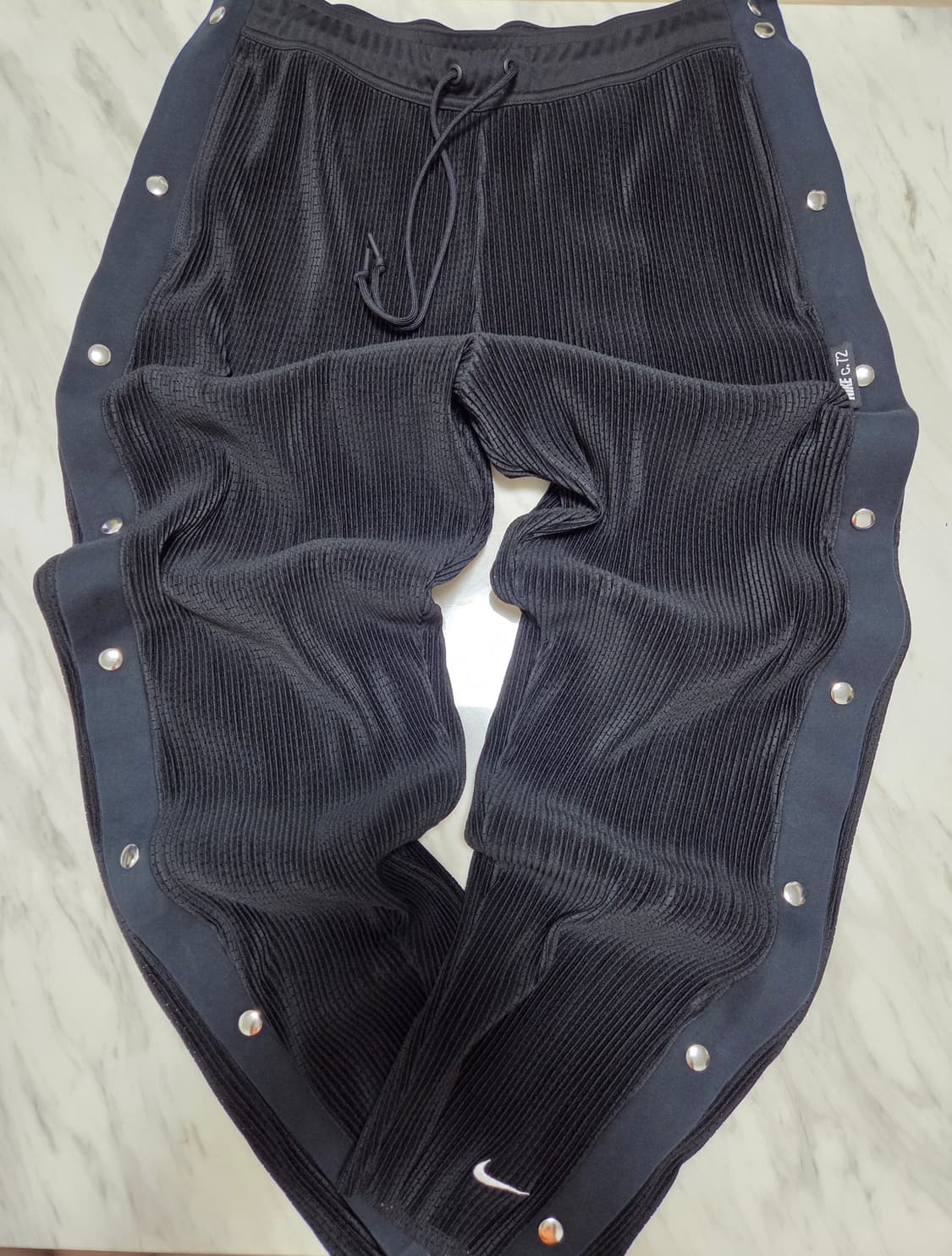 나이키 서카 티어어웨이 팬츠 상품이미지1