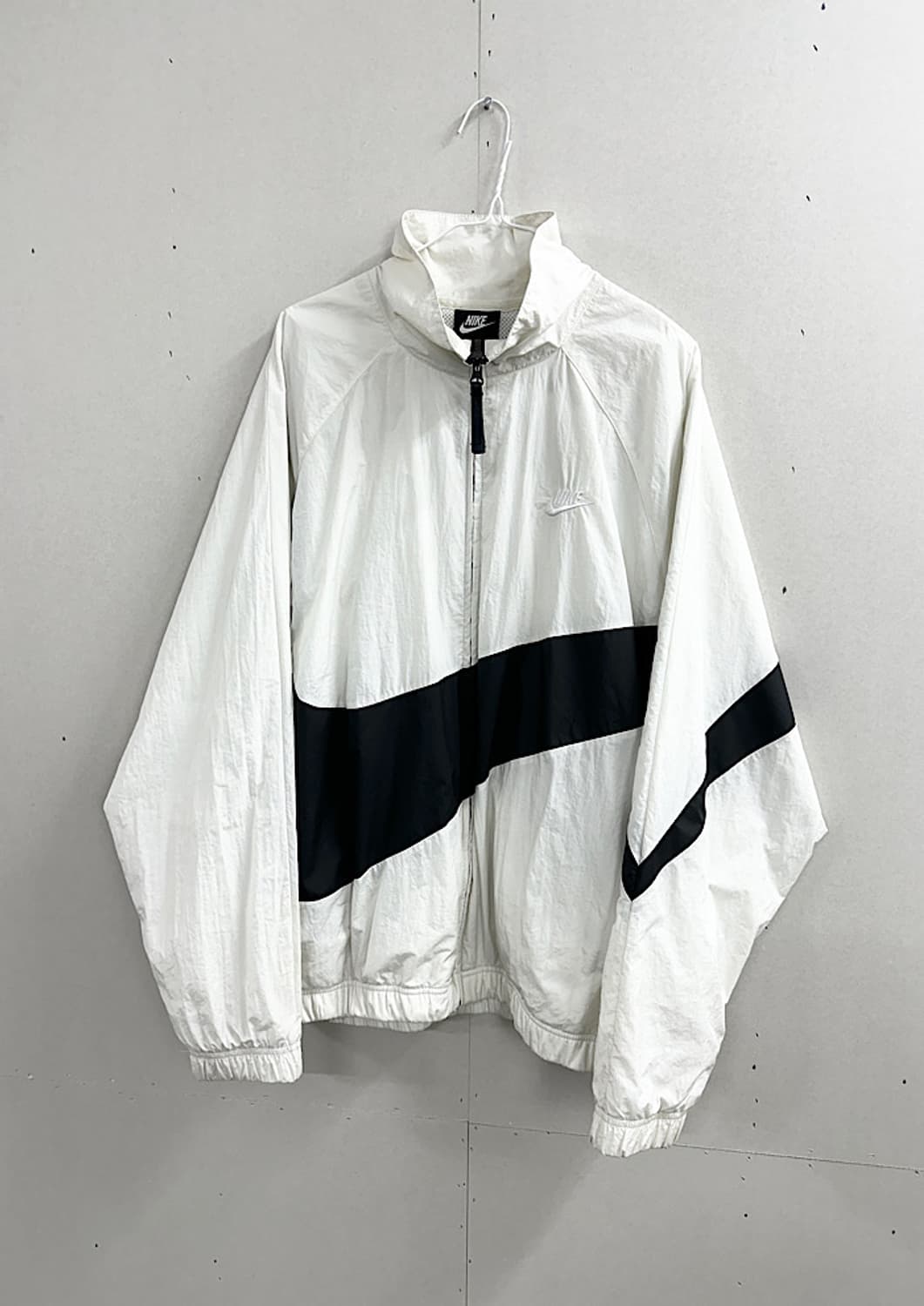 나이키 빅스우시 바람막이 XXL  상품이미지2