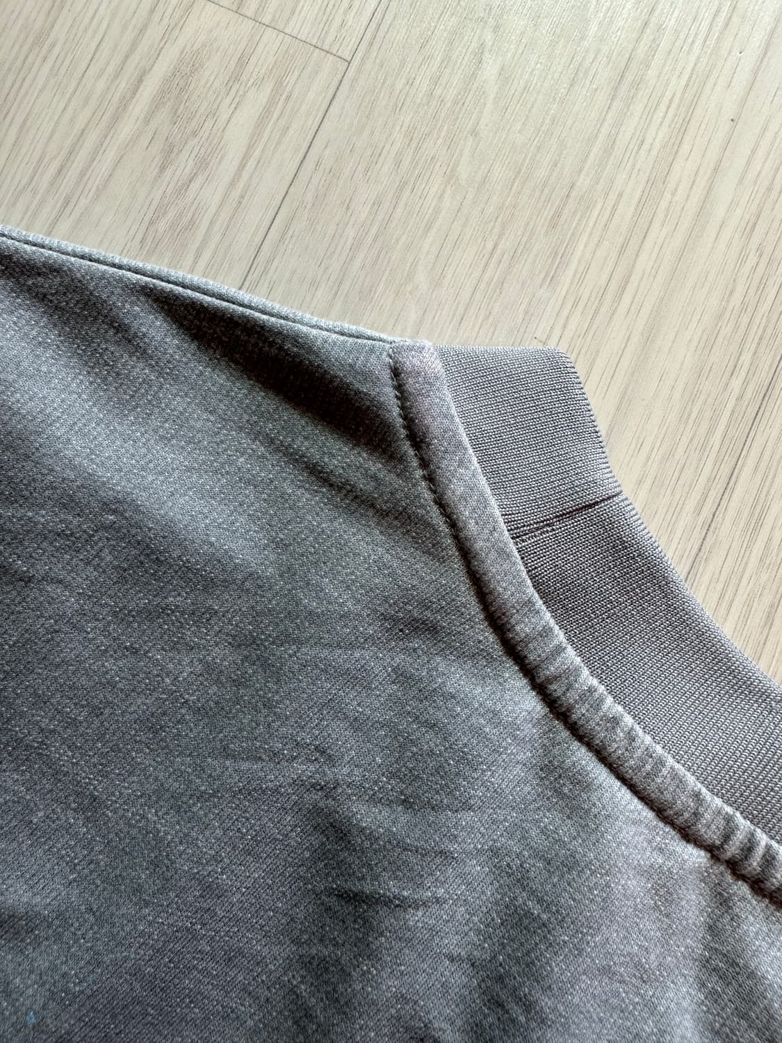 22SS 솔리드옴므 백로고 삼다수 반팔 티셔츠 48 상품이미지10