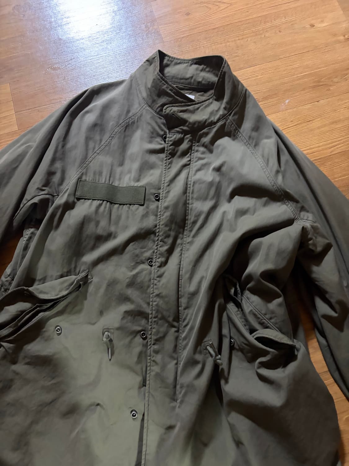 비즈빔 22aw 피쉬테일 상품이미지1