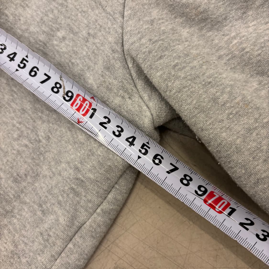 갭 빅로고 그레이 후드티 상품이미지5