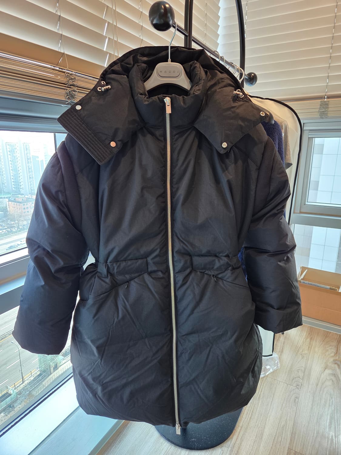 Heliot Emil 다운 파카 블랙 상품이미지1