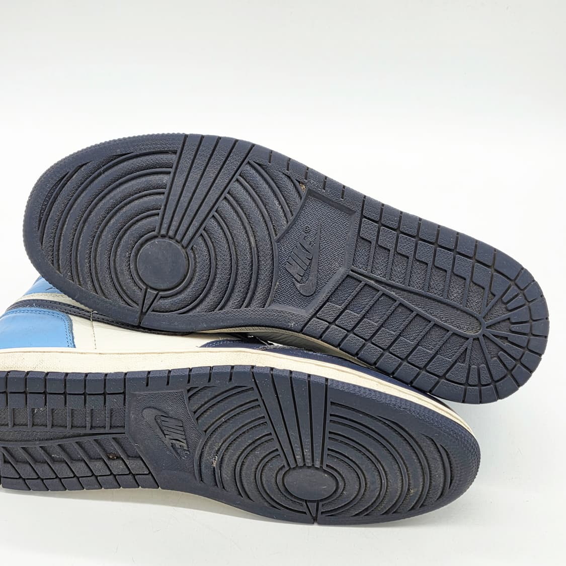  나이키 에어 조던 1 레트로 하이 옵시디언 UNC (265)  상품이미지3