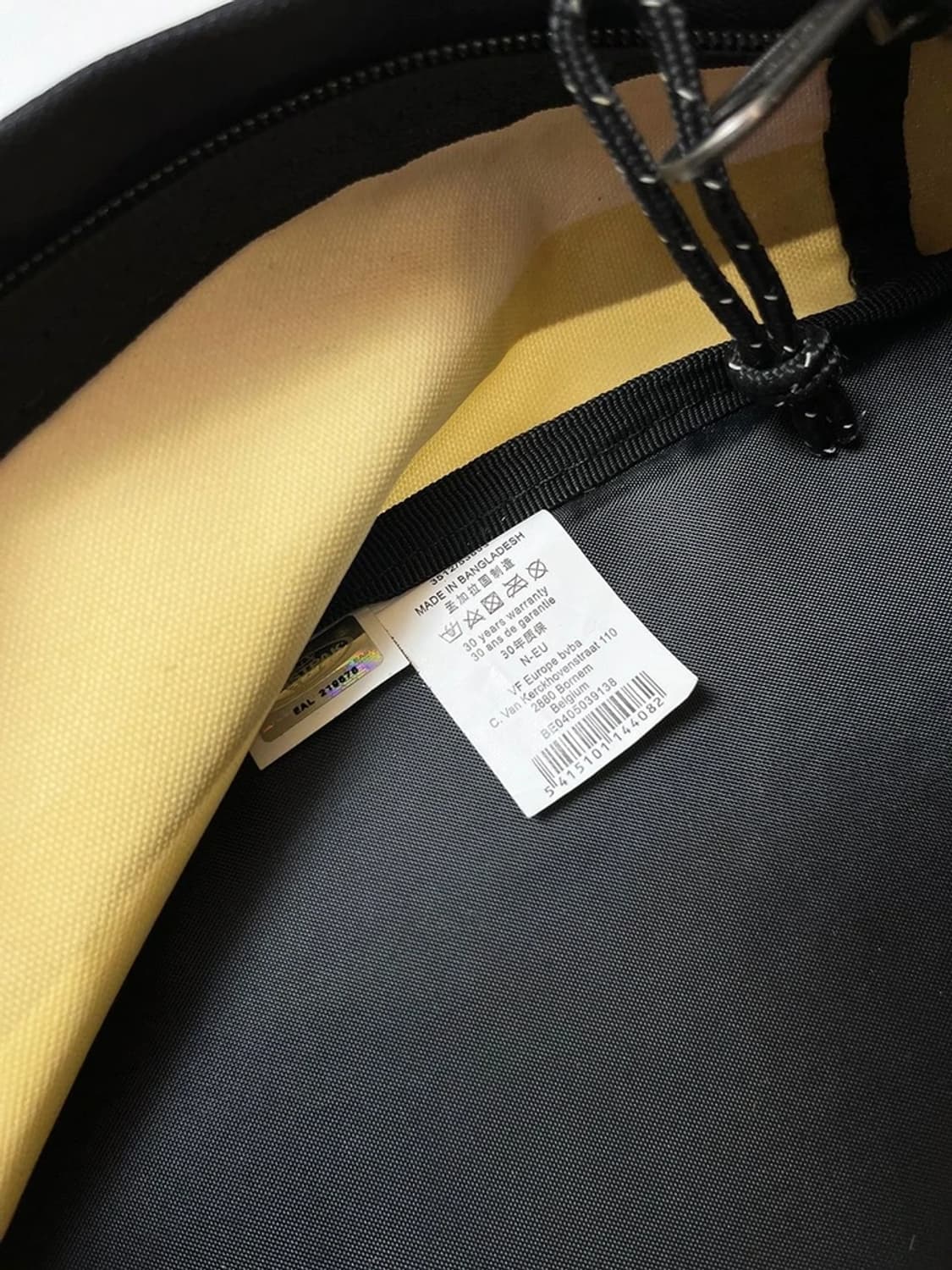 이스트팩 스트라이프 패디드 백팩 Q1360 상품이미지6