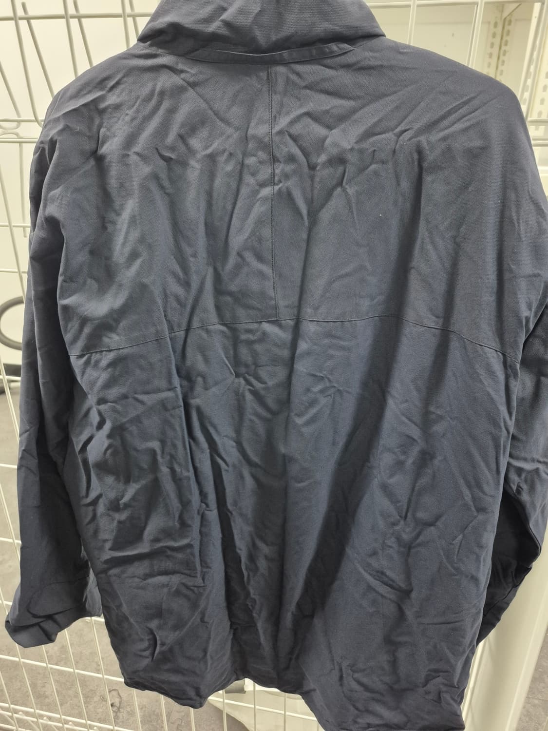 라코스테 남성 바람막이 점퍼 100사이즈 팝니다 상품이미지2