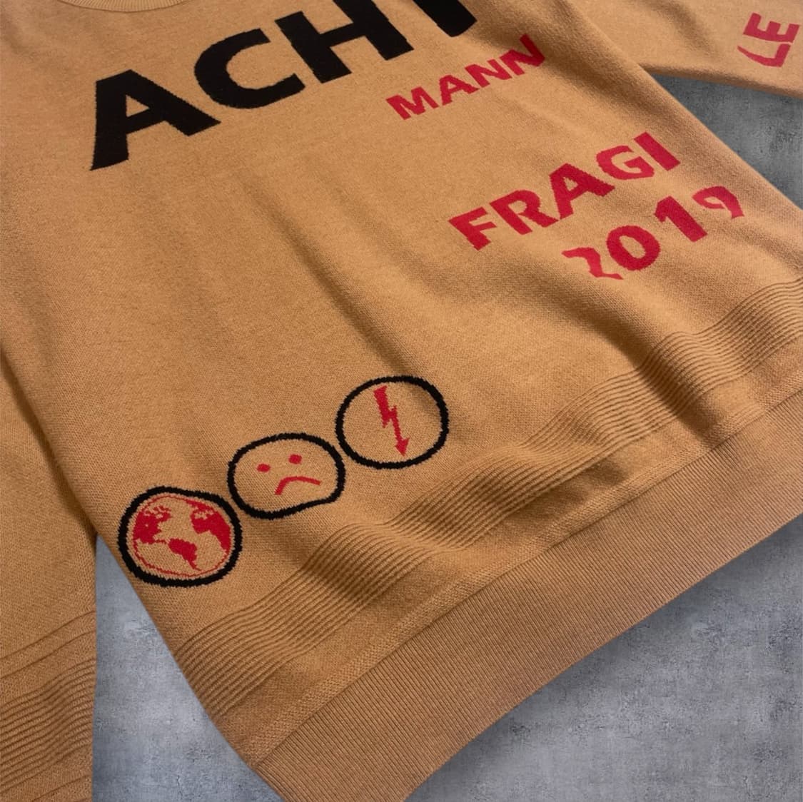 시스템 System 카멜브라운 레터링 자카드 니트 100 상품이미지2