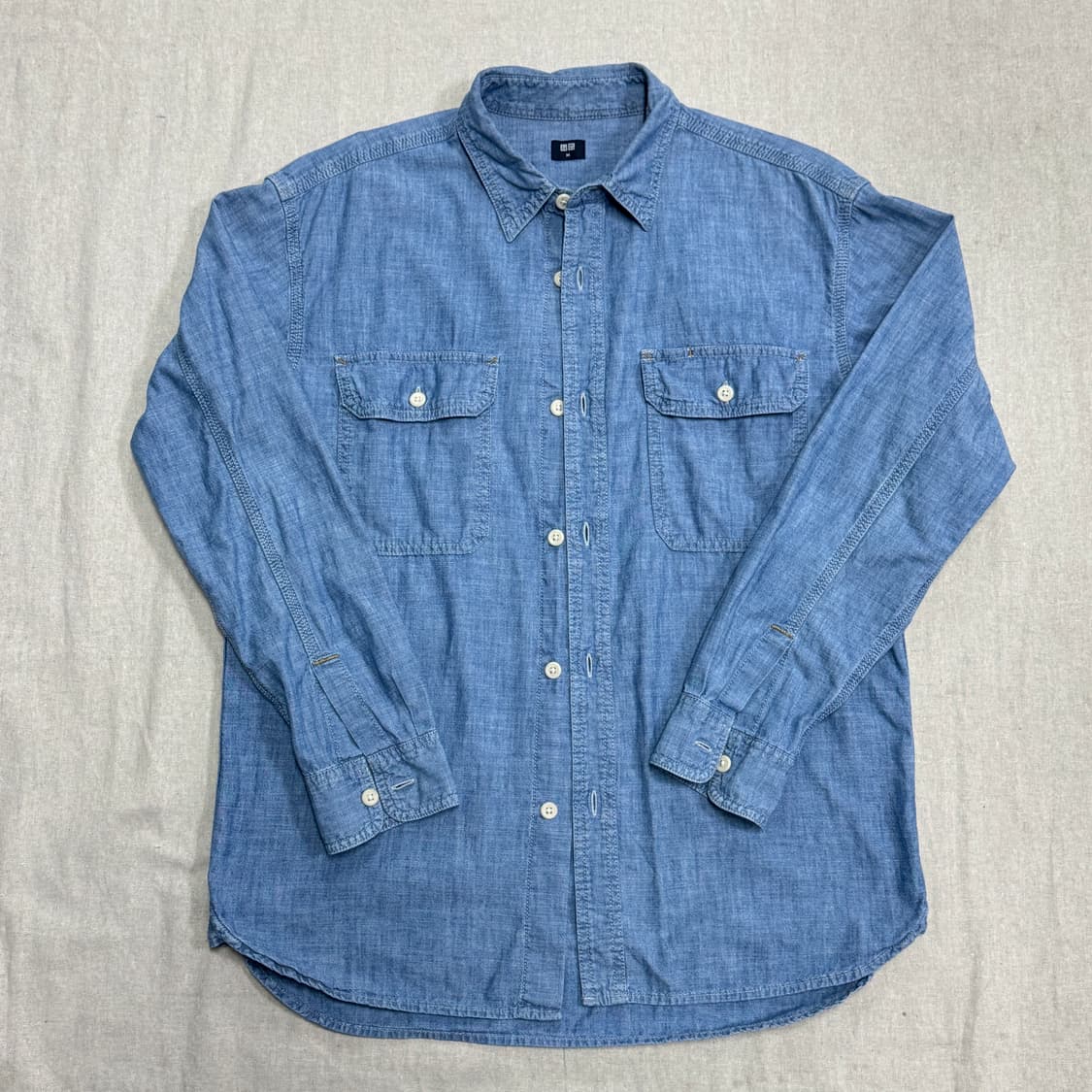 유니클로 샴브레이 포켓 데님셔츠 M 상품이미지1