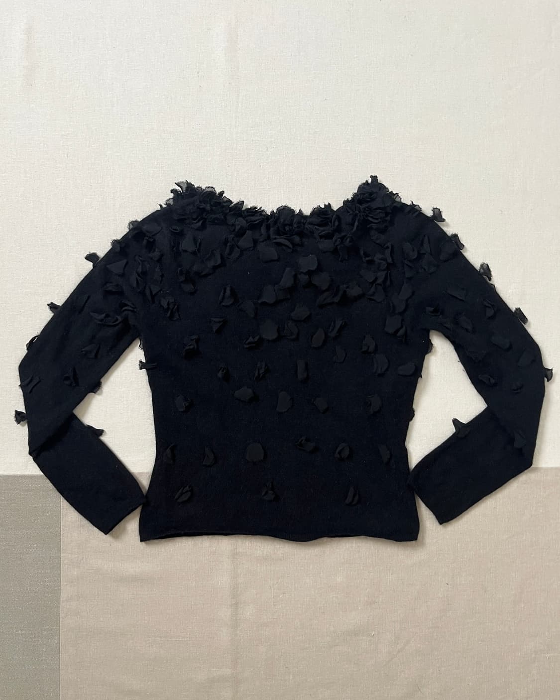 모스키노 플라워 아플리케 앙고라 가디건 moschino 상품이미지2