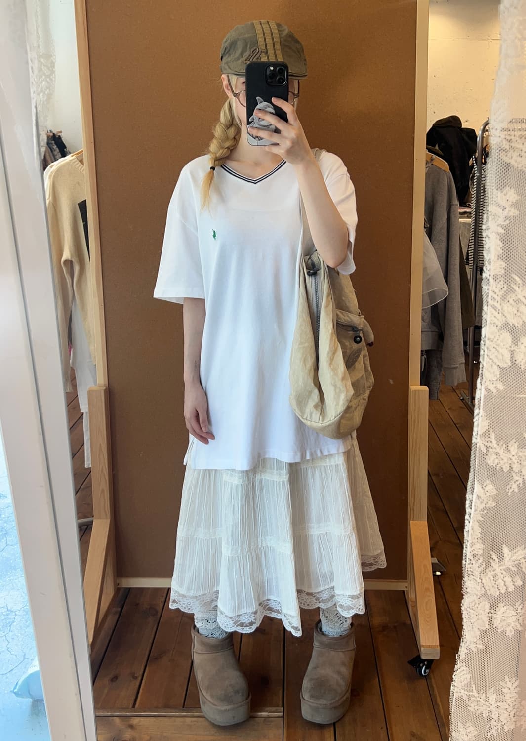 폴로 브이넥 화이트 반팔 상품이미지5