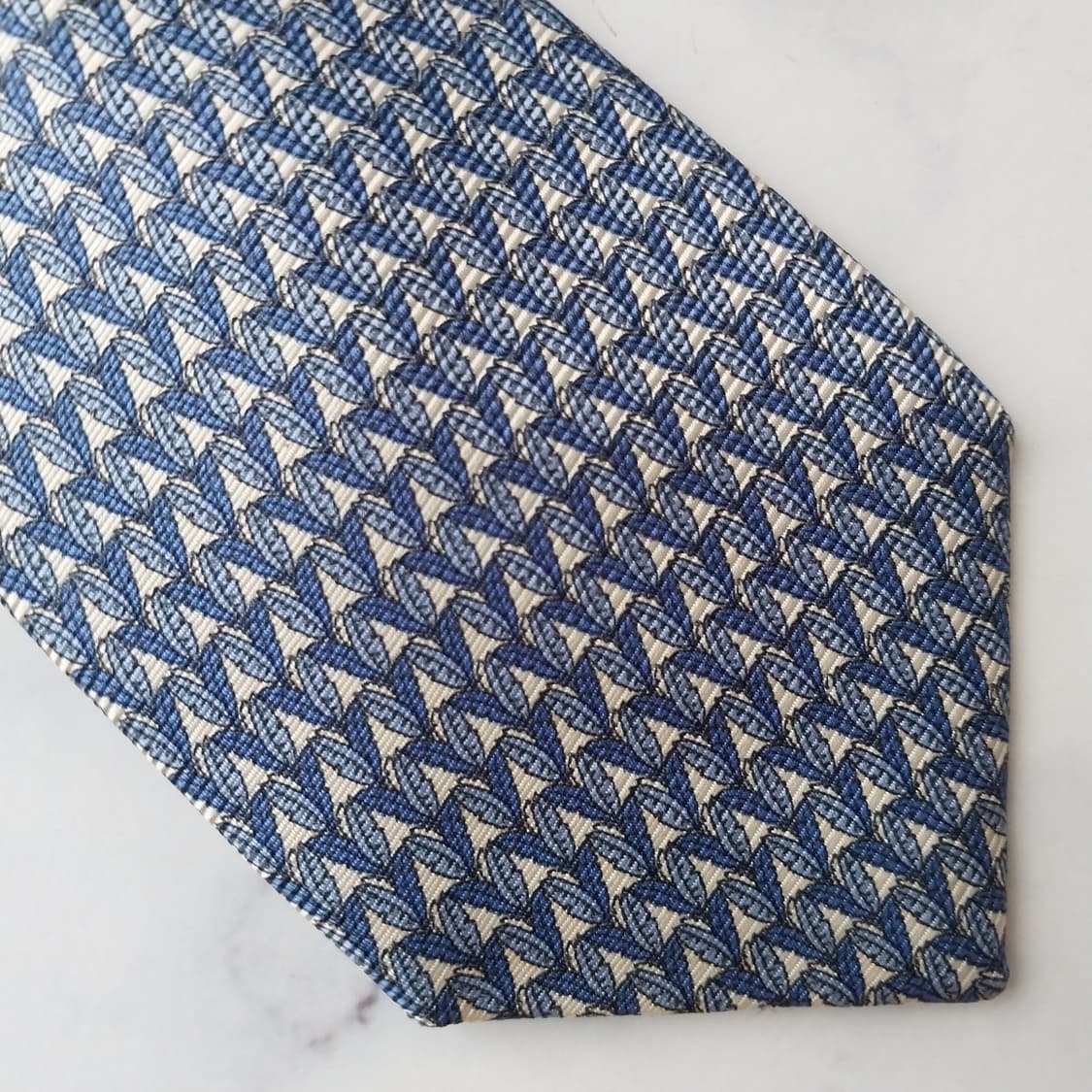 제냐 실크 블루 기하 패턴 넥타이 8.5cm A+등급 K1790
 상품이미지8