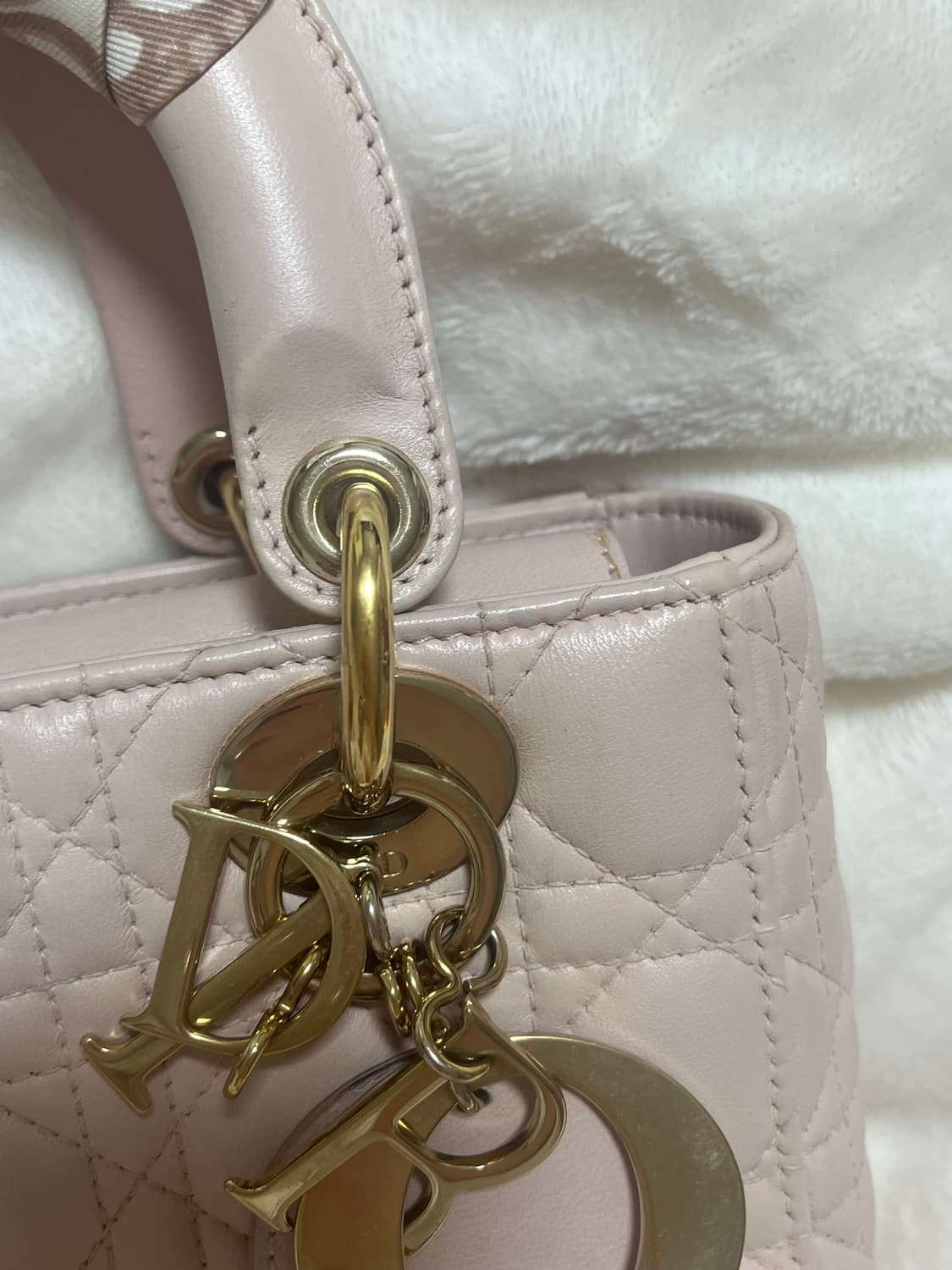 [정품] 레이디디올 스몰 디올 숄더백 가방 백 파우더핑크 미챠 스카프 상품이미지6