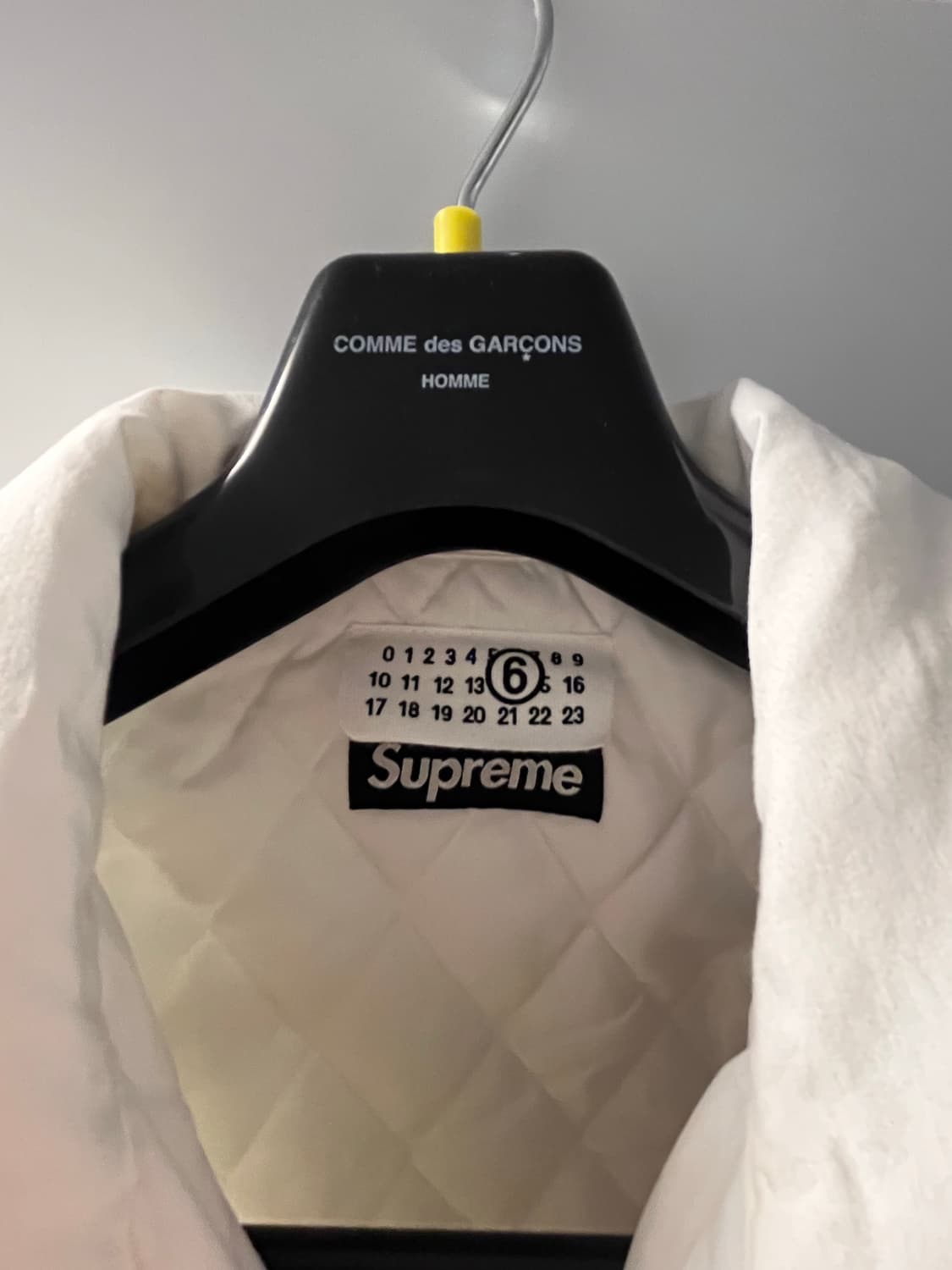 슈프림 x MM6 메종 마르지엘라 패디드 셔츠 화이트(xxl) 상품이미지2