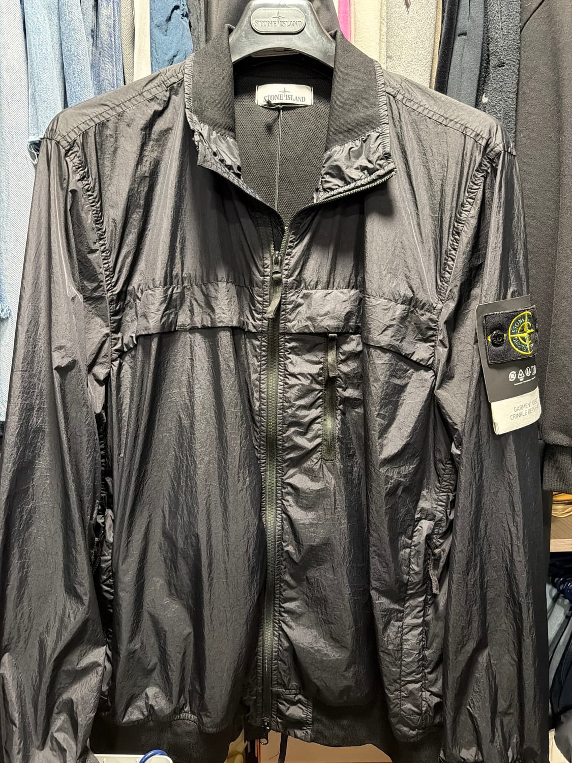 스톤 아일랜드 41022 가먼트 다이드 크링클랩스 R-Ny 블루종 블랙 상품이미지1