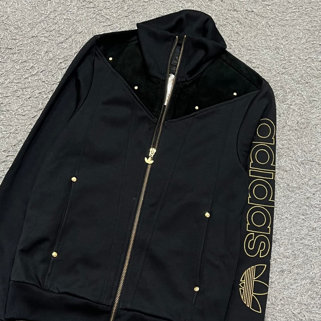 [우먼85] 아디다스 00s져지 (탭채상품) 상품이미지1