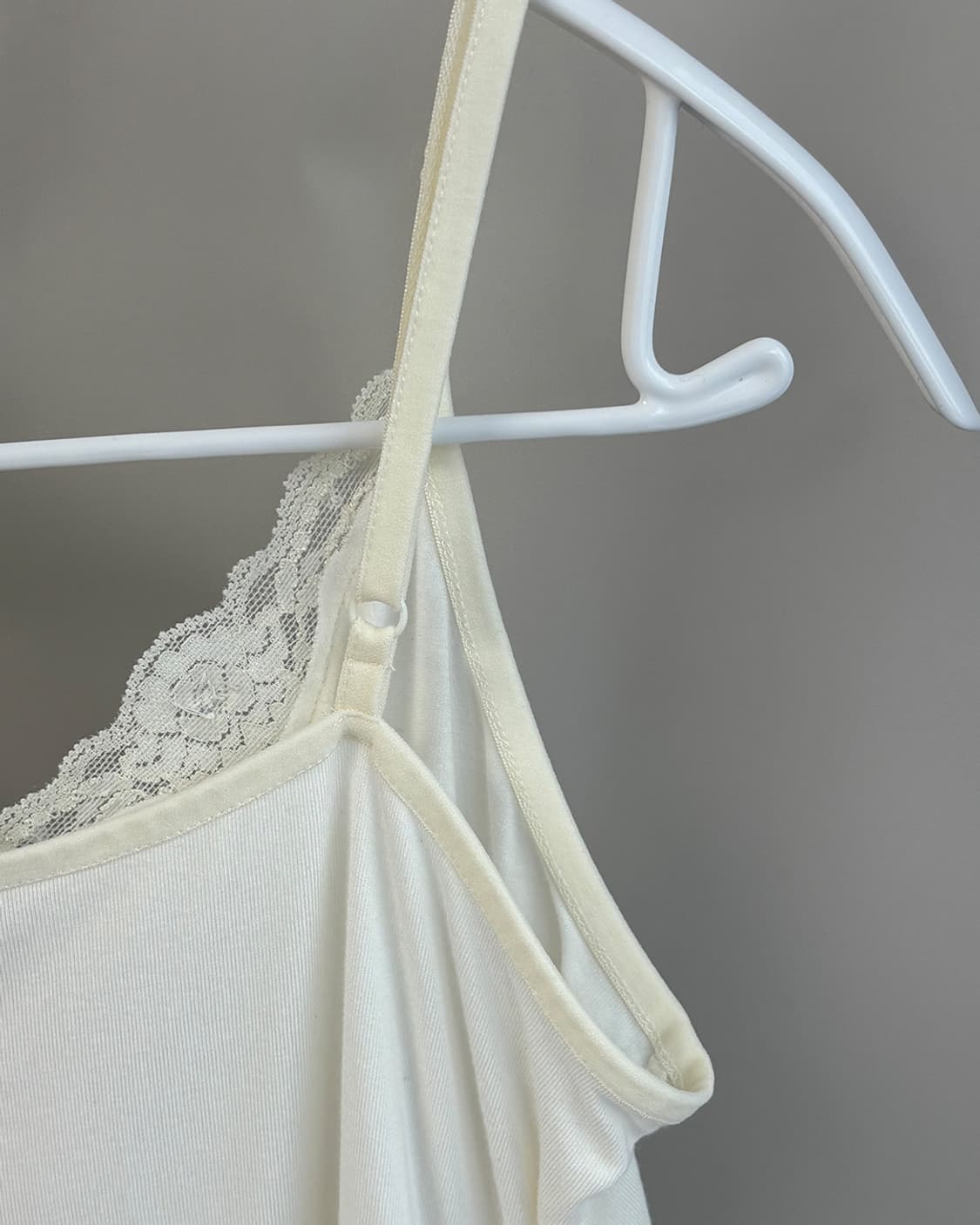 LAURA ASHLEY creamy lace strap sleeveles 상품이미지6