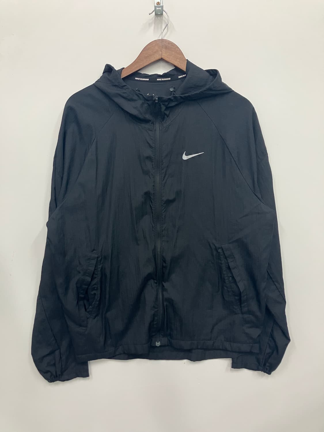 나이키 바람막이 상품이미지1