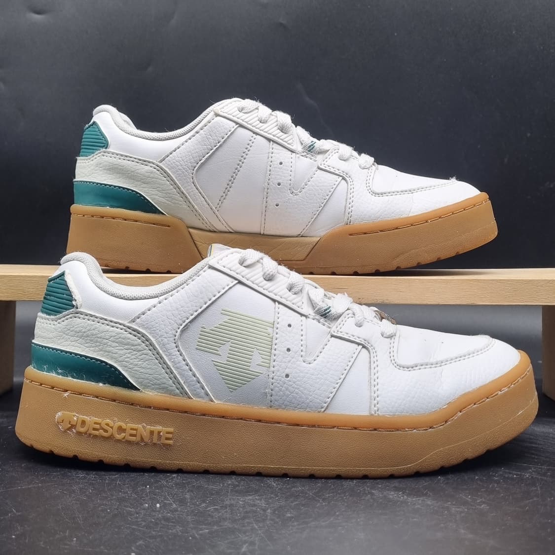 데상트 스니커즈245 상품이미지1