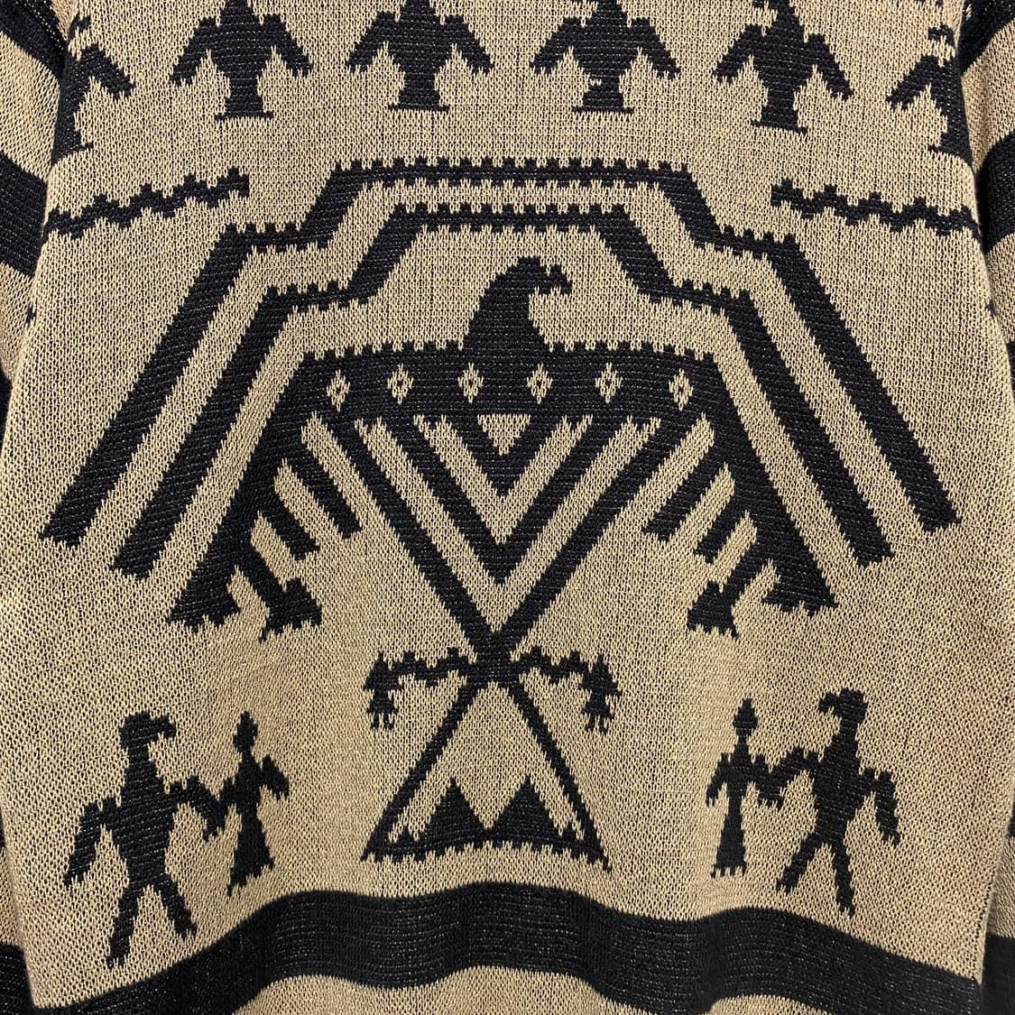 발렌티노 레더로고 유니크 디자인 니트 상품이미지3