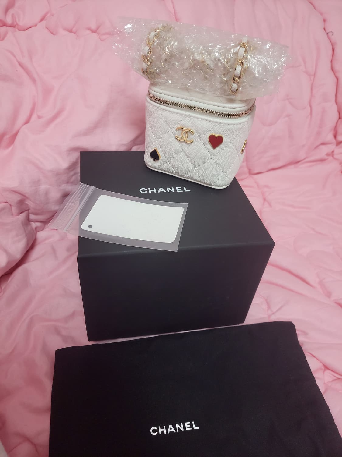 정품)급처미사용새상품!샤넬 캐비어 시즌한정판하트 베니티가방크로스코스메틱백 상품이미지2