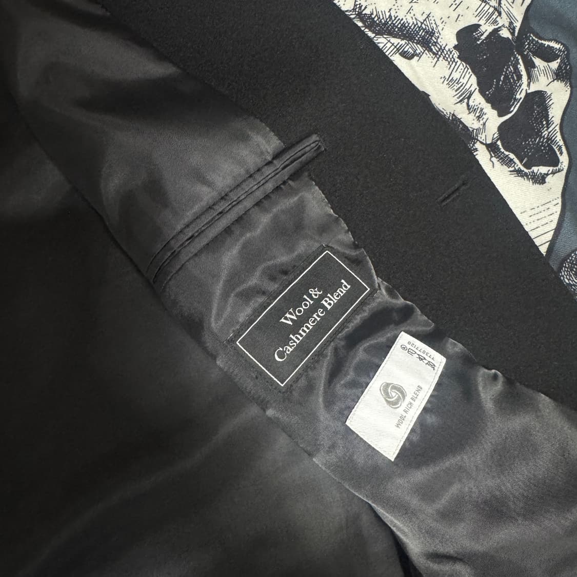 인사일런스 캐시미어 블랙코트 M사이즈  상품이미지6