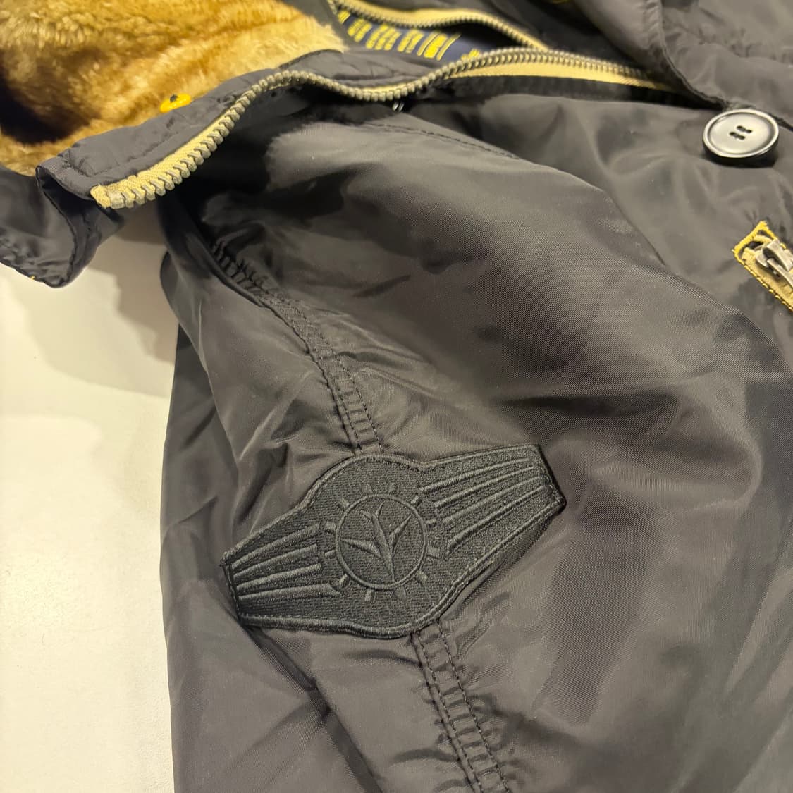 [M] 알파인더스트리 N3B 검정색 야상 패딩 점퍼 B908 상품이미지5