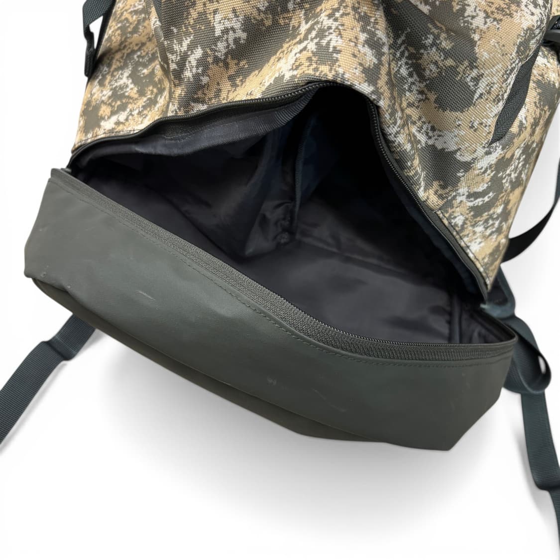 2020 아디다스 EPS 백팩 40L 상품이미지9