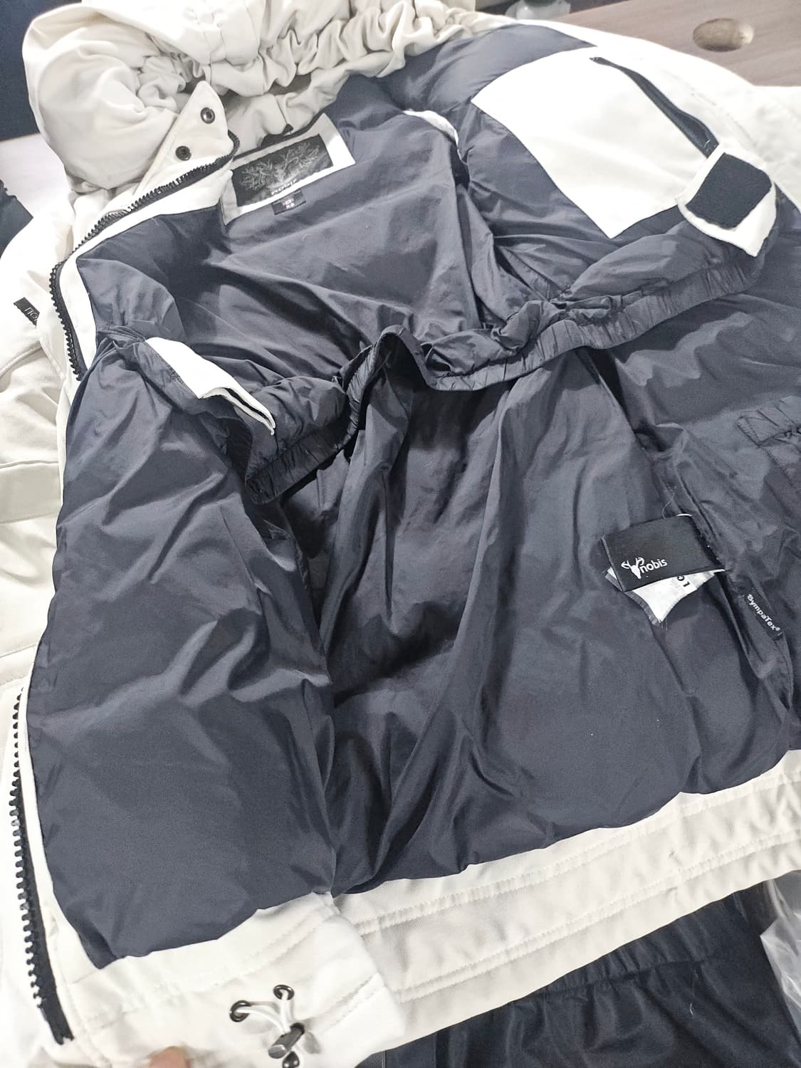 노비스 아스트리드 라이트그레이 패딩  XS 상품이미지6