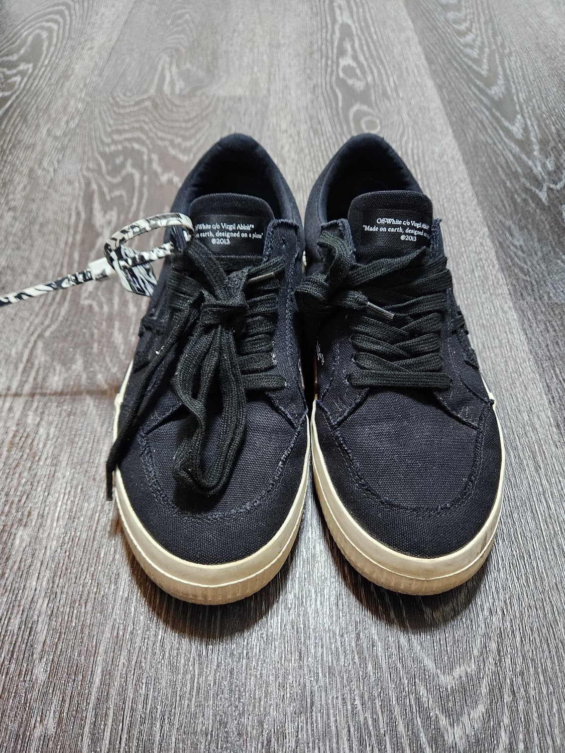 오프화이트 애로우 로우 벌크 스니커즈 블랙  EU 41 KR 270 상품이미지2