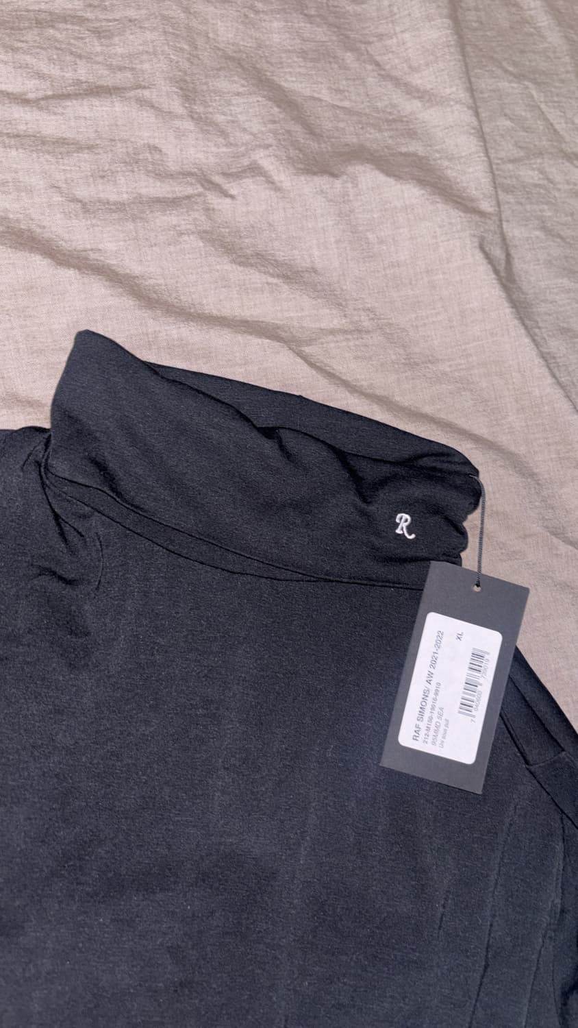 라프시몬스 r로고 목폴라 터틀넥 하이넥 슬리브 니트 xl사이즈 상품이미지1