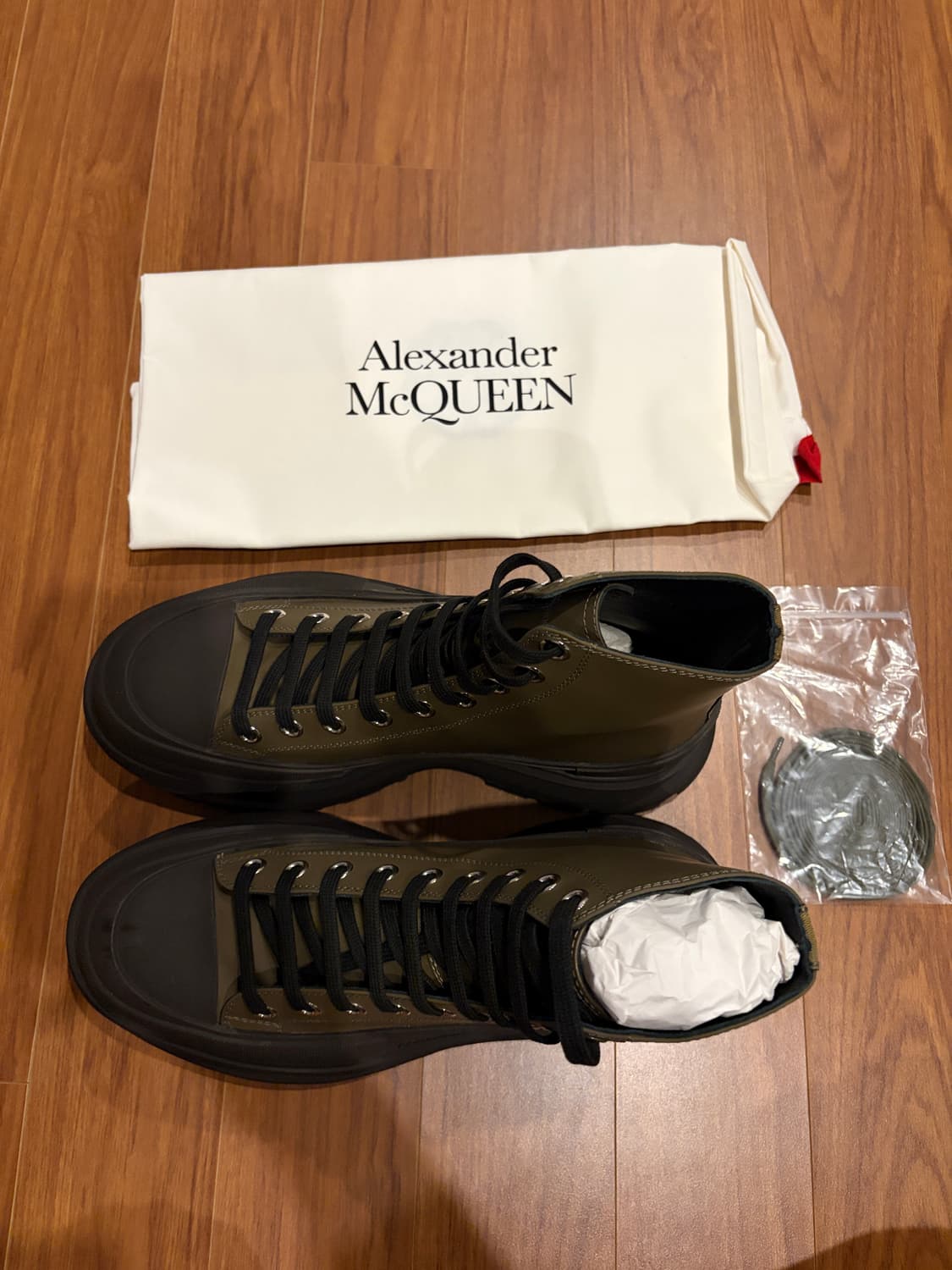 [새상품] 알렉산더 맥퀸 트레드 슬릭 부츠 42 상품이미지6