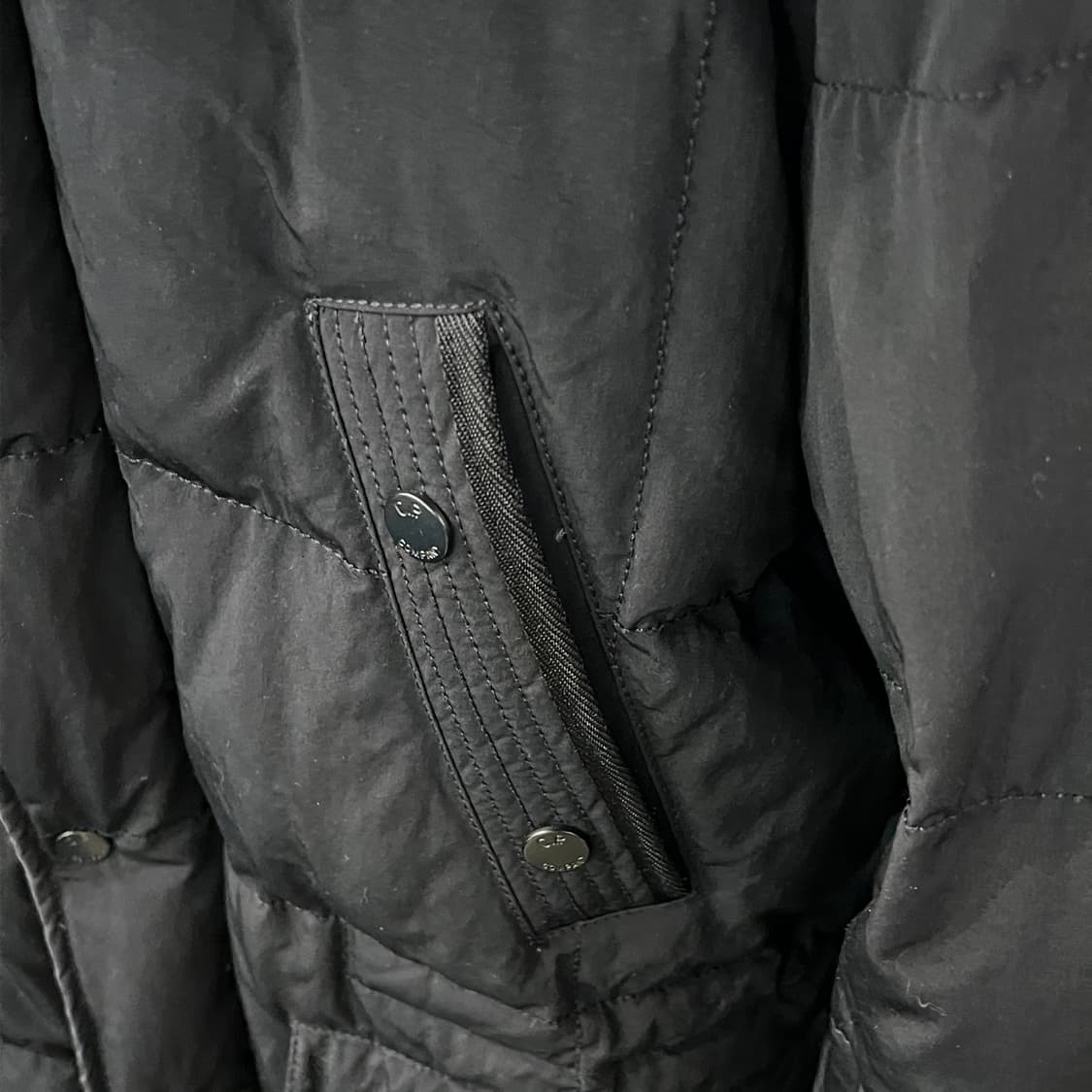 [100] CP컴퍼니 덕다운 고글패딩 상품이미지4