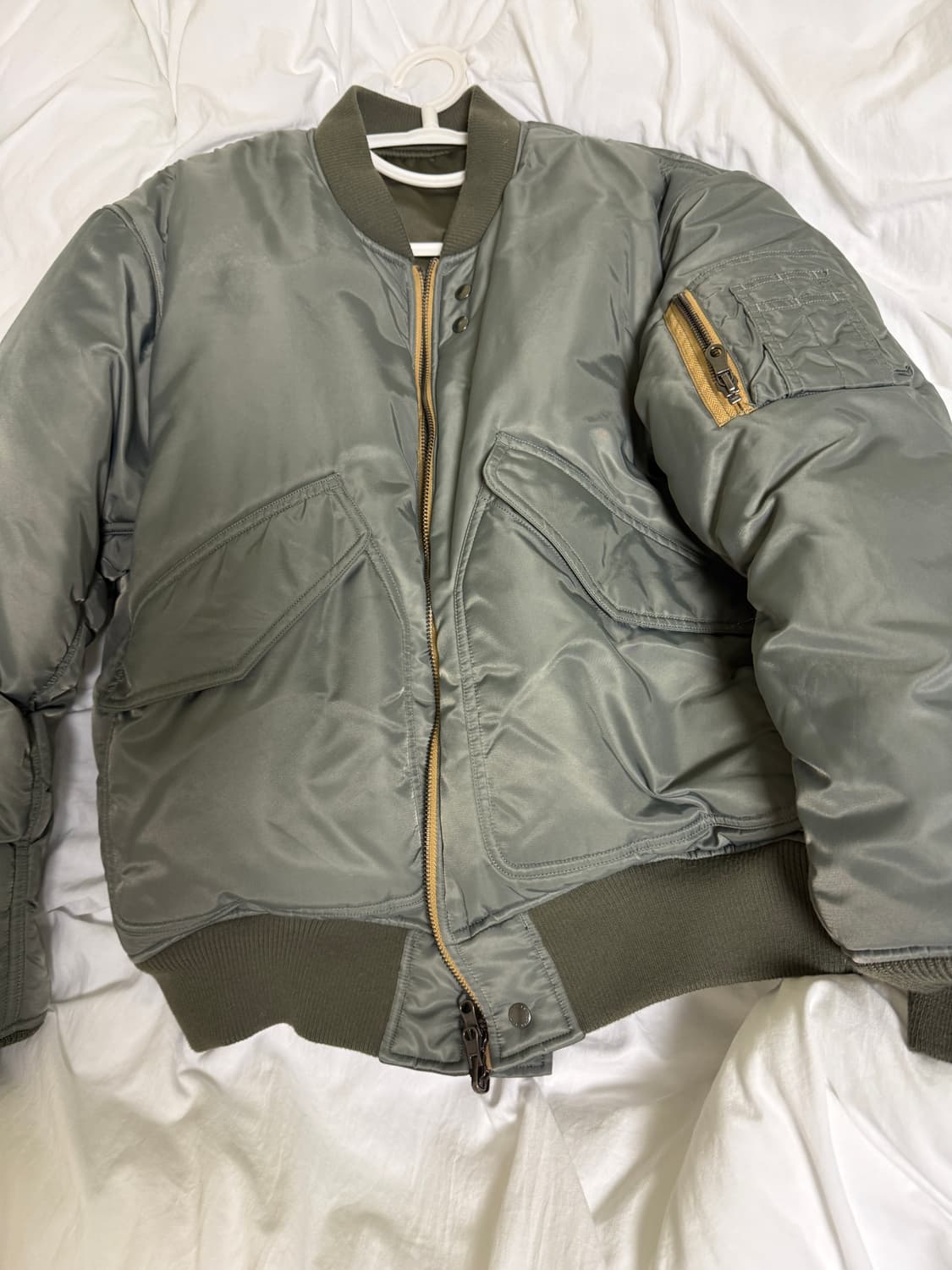  NYLON REVERSIBLE BOMBER JUMPER (SAGE GR 상품이미지3