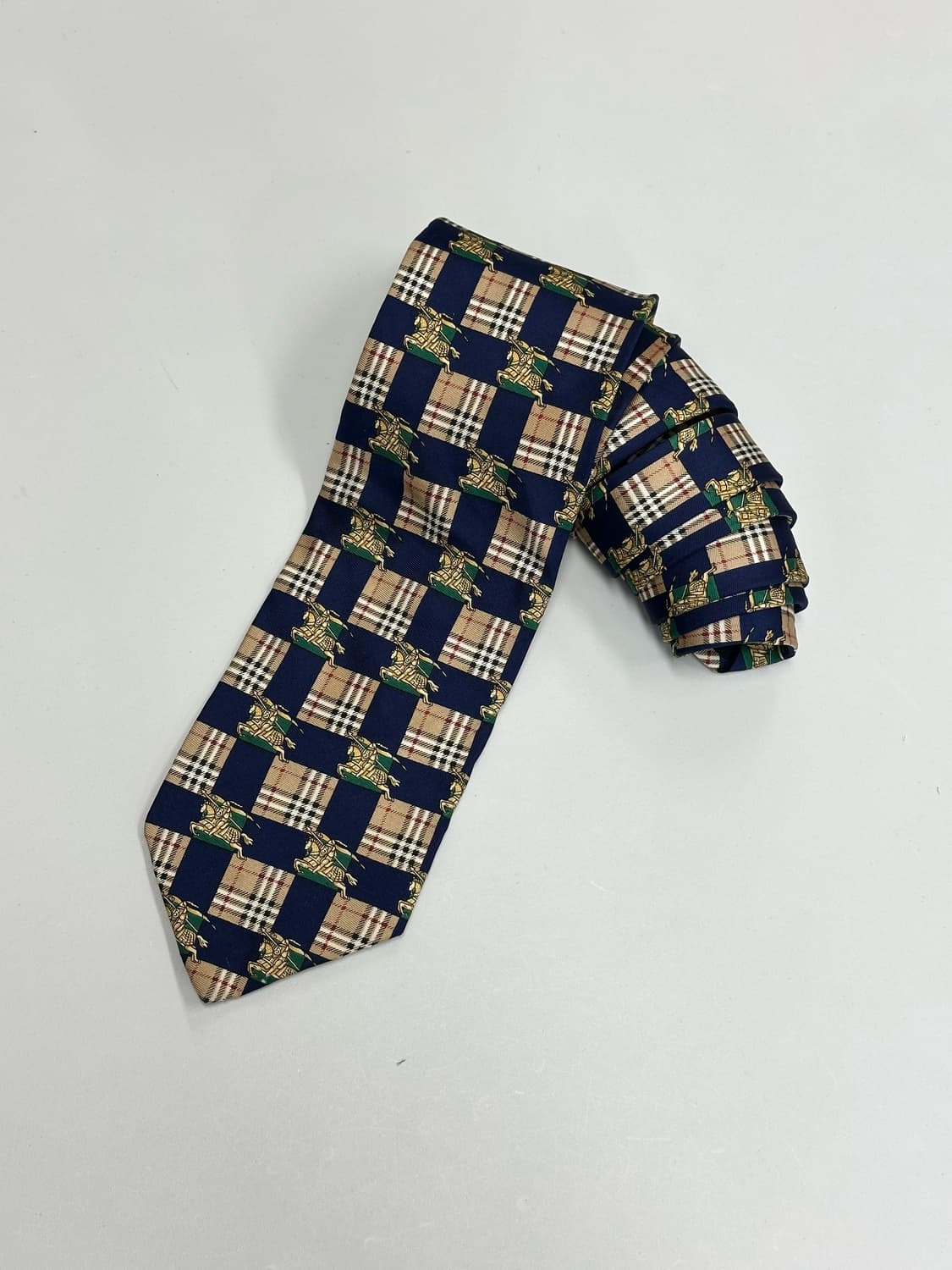 버버리 클래식 로고 체크 넥타이 상품이미지1