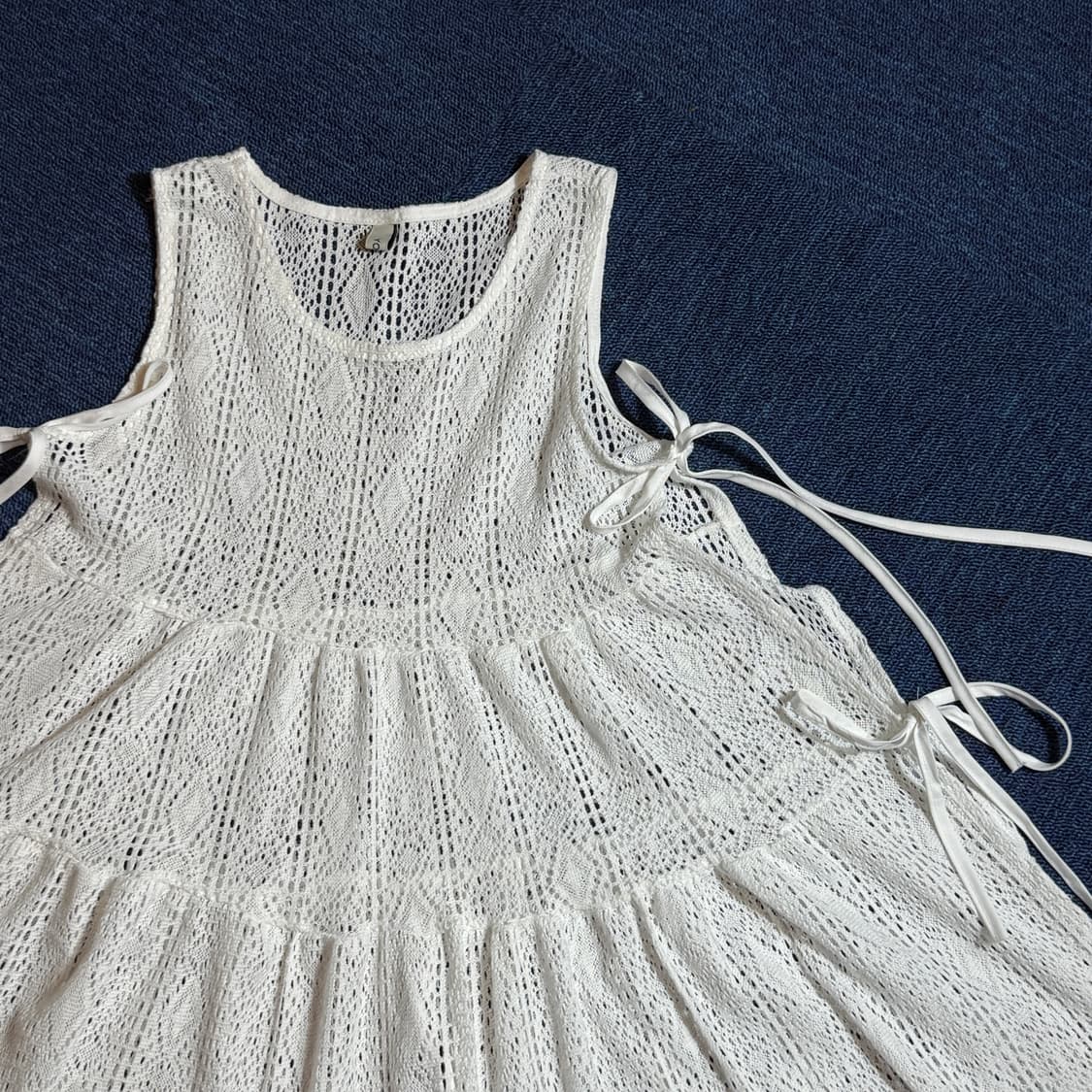 모리걸 옆트임 화이트 원피스 상품이미지2