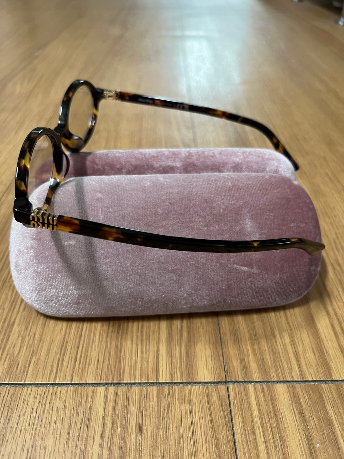 미우미우 리가드안경 판매합니다 상품이미지6