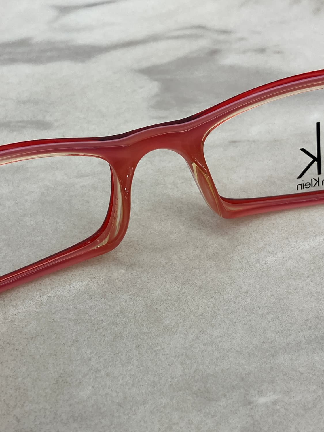 캘빈클라인 CK 케챱 레드 스퀘어 뿔테 안경 상품이미지4