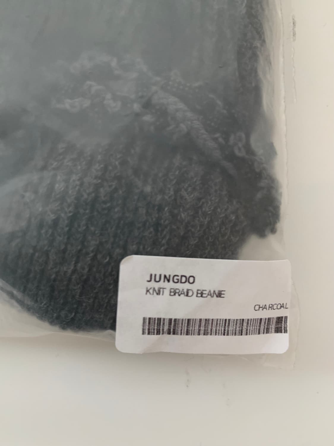 KNIT BRAID BEANIE . CHARCOAL 상품이미지7