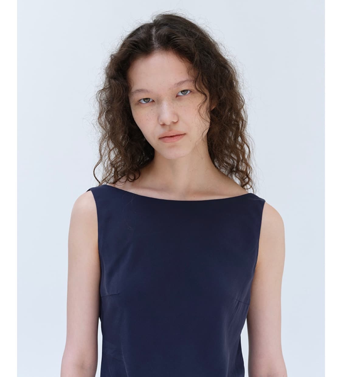 리포스 repos 백 드레이프 슬리브리스  상품이미지2