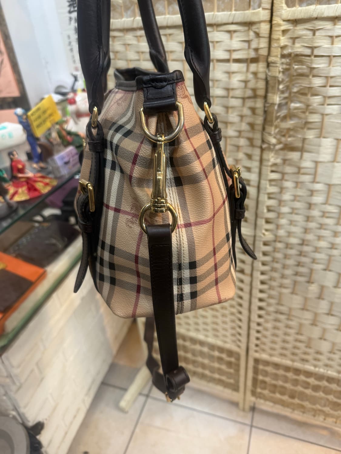 정품 버버리 노바체크 2way백 팝니다 상품이미지2