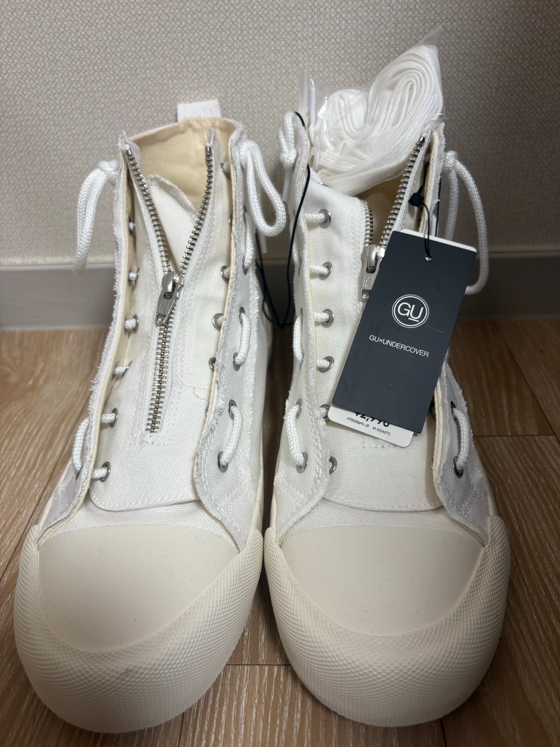 GU 언더커버 하이탑 스니커즈 오프 화이트 새상품 상품이미지1
