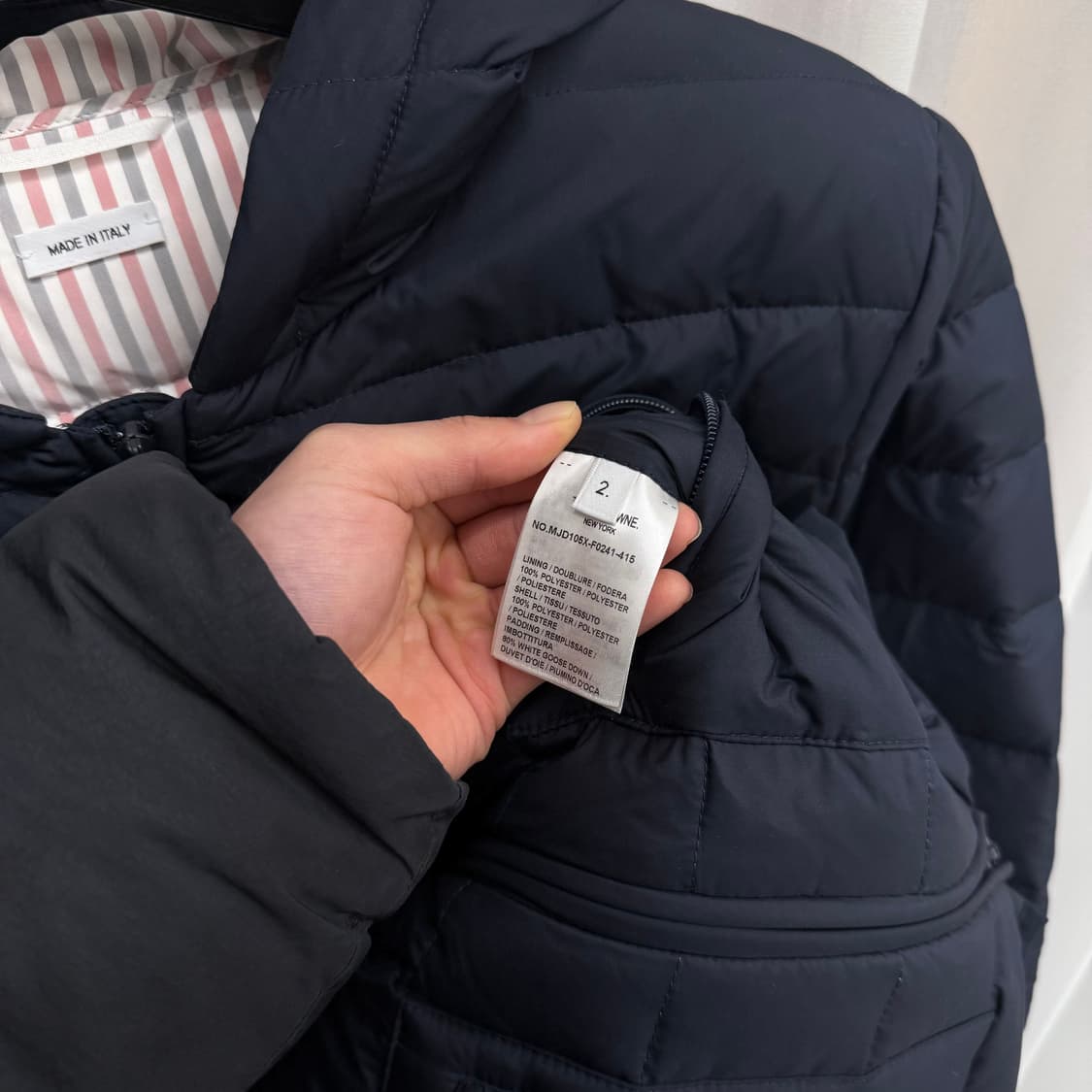 [신상/2] 톰브라운 옆 사선 후드 경량패딩 상품이미지5