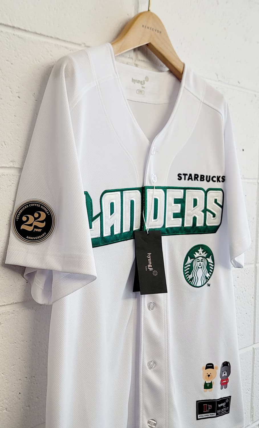 [105.XL]SSG랜더스 X 스타벅스 22주년 기념 콜라보 유니폼 상품이미지5