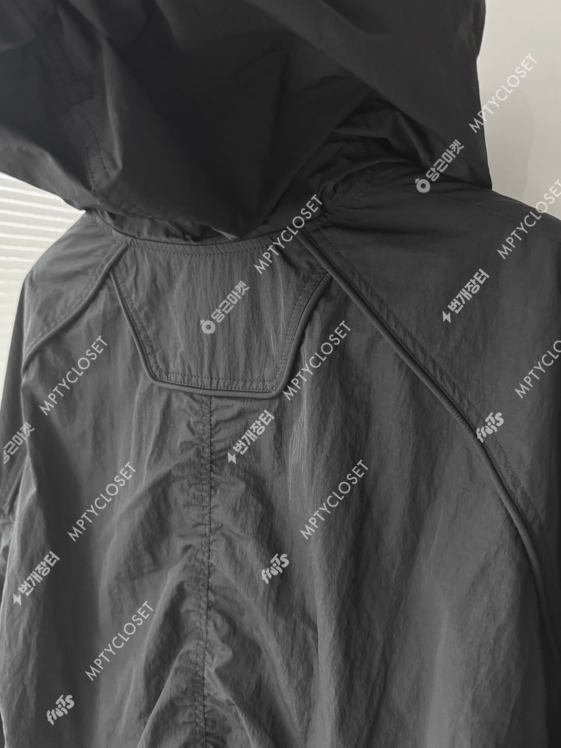 [M] juun.j 준지 23fw 나일론 퍼커링 MA-1 후드집업 점퍼 상품이미지5