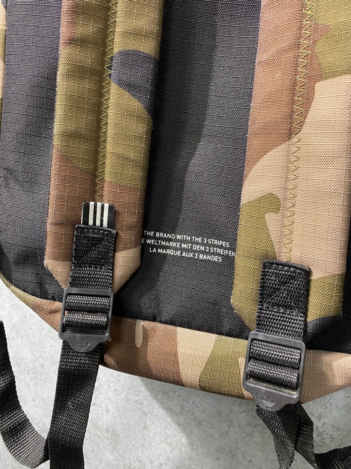 [30*42] Adidas 아디다스 카모플라쥬 립스탑 백팩 상품이미지5