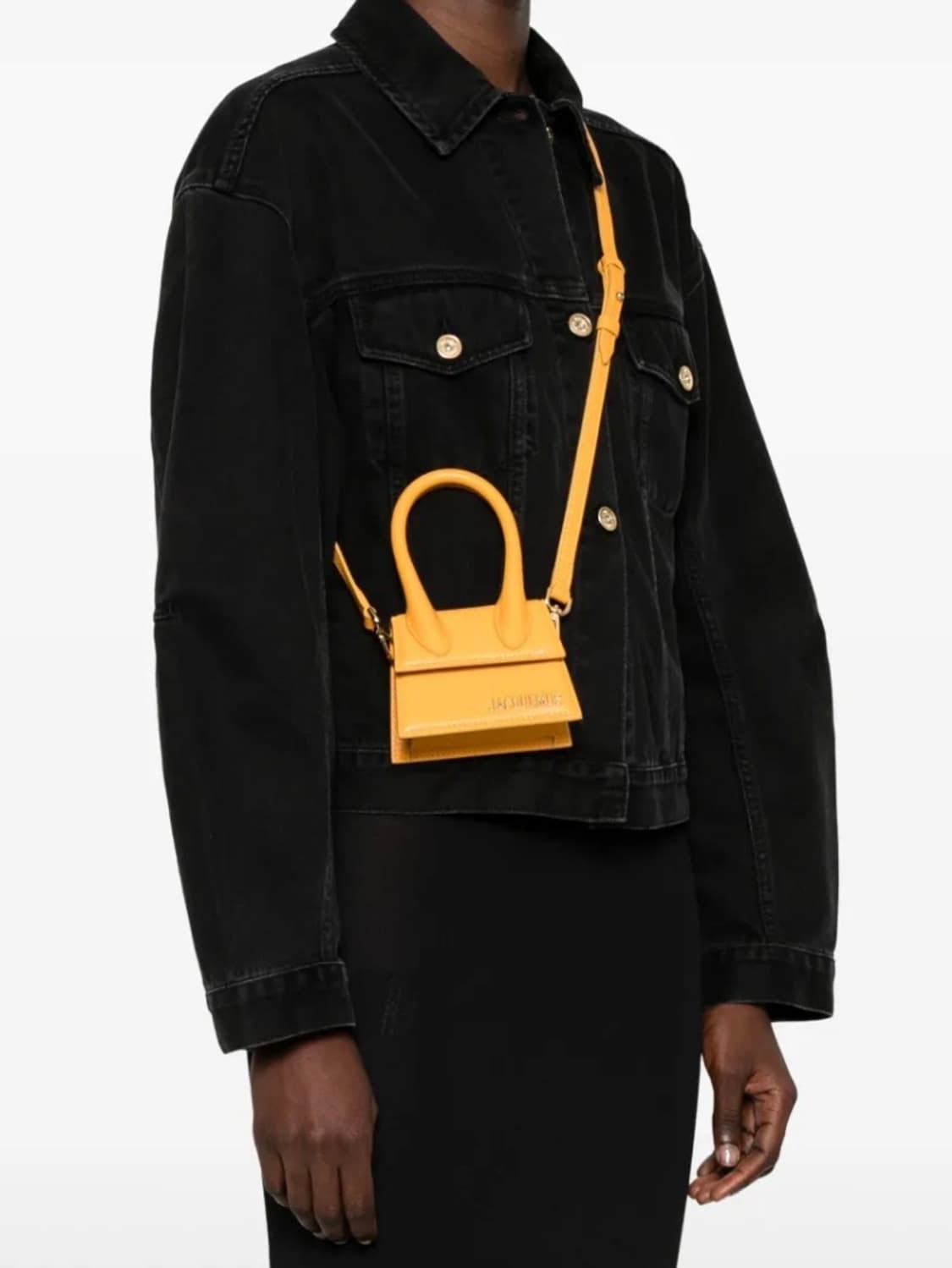 JACQUEMUS 르 치키토 옴므 크로스백 미니 상품이미지8